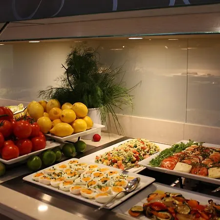 Hotel Am Schlossberg 3*