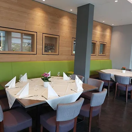 Am Schlossberg Hotel 3*