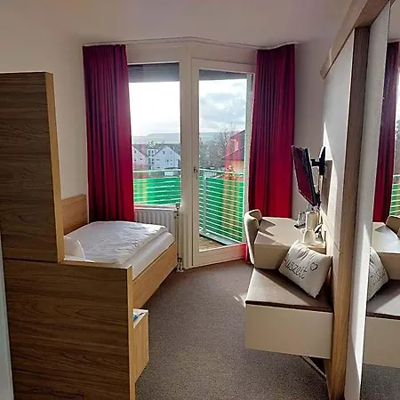 Am Schlossberg 3* Херренбург