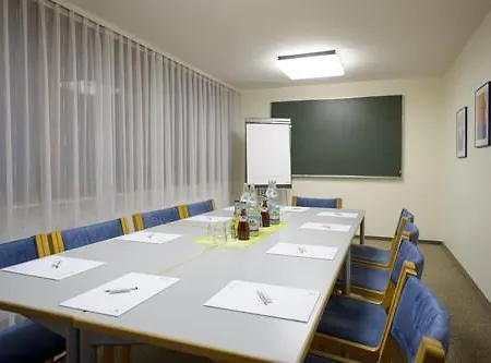 Am Schlossberg 3* Χέρενμπεργκ